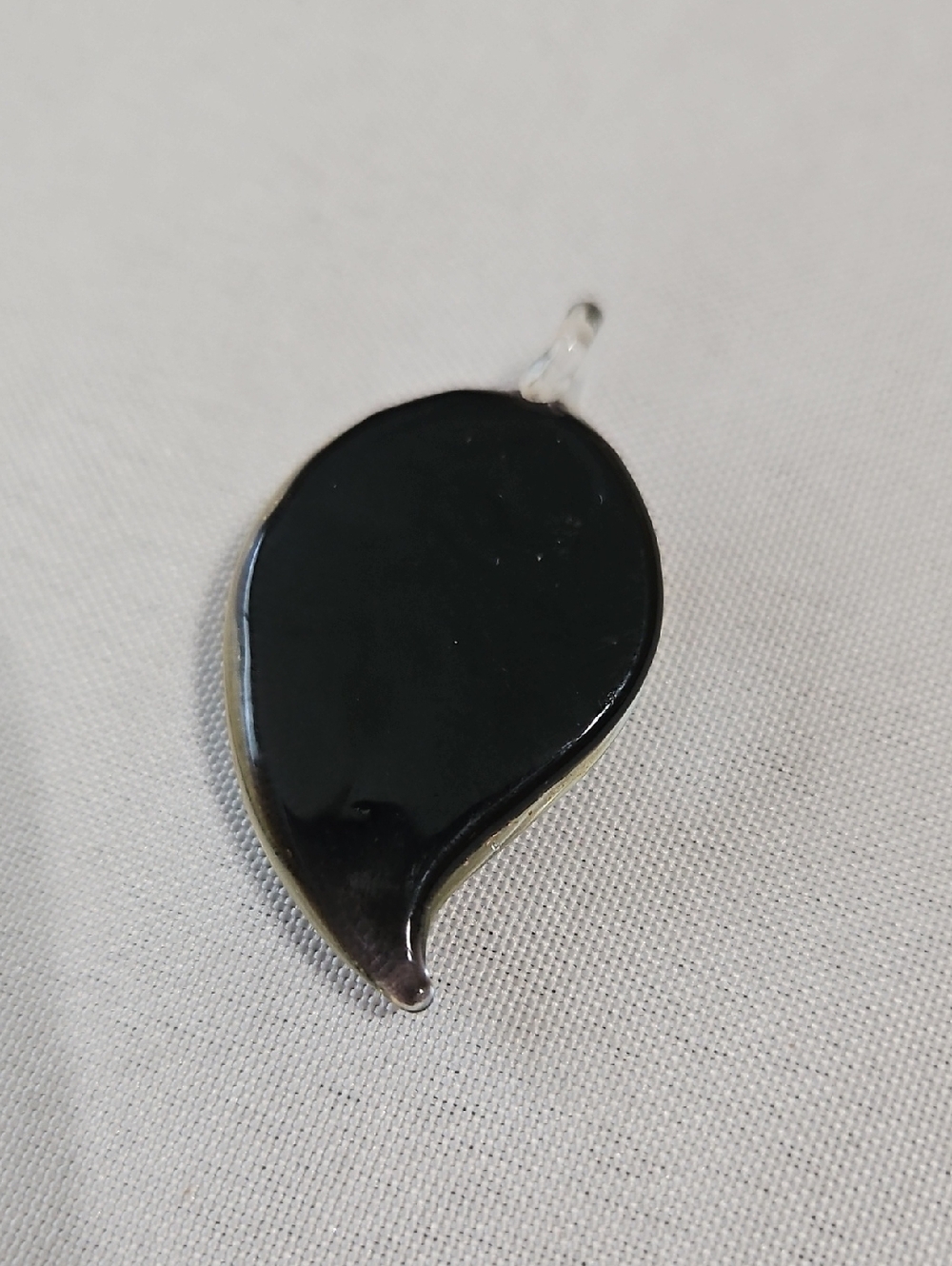 Murano Glass Leaf-Shaped Pendant in Gold and Silver - Picture 2 of 2